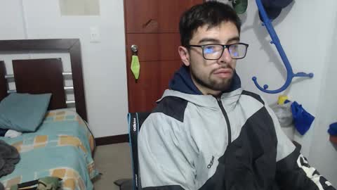 Snapshot of fvckhorneyguy chatting on 09.23.25 andrew online show from 09.23.25