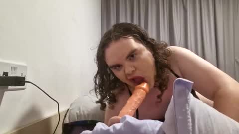 fxckc4rl3yllis99 online show from 03.02.26