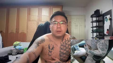 Snapshot of fxckwituno chatting on 02.10.26 fxckwituno online show from 02.10.26