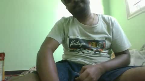 Snapshot of g0lu_ chatting on 02.26.25 Nunnu online show from 02.26.25