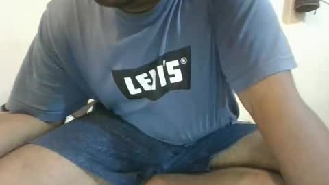 Snapshot of g0lu_ chatting on 10.13.25 Nunnu online show from 10.13.25