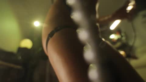 Snapshot of g_ia chatting on 03.09.25 G online show from 03.09.25