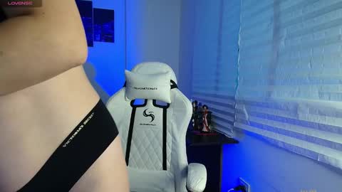 Snapshot of gabbie_kook chatting on 02.27.26 gabbie_kook online show from 02.27.26