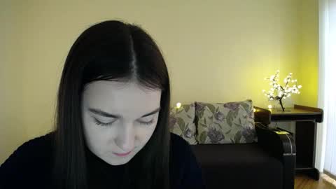 Jaklin online show from 02.04.25