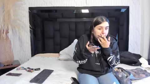Gabby And Dominic online show from 07.22.26