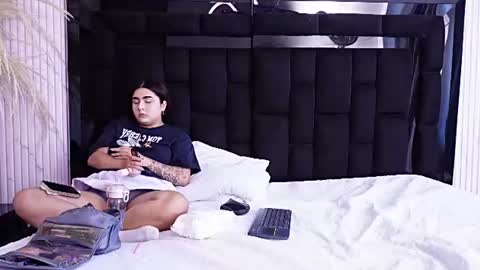 Gabby And Dominic online show from 07.24.26