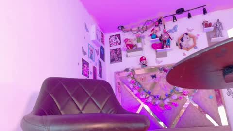 Snapshot of gabii_princess chatting on 05.27.26 gabii_princess online show from 05.27.26