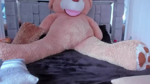 Gabriela Montes online show from 12.07.24