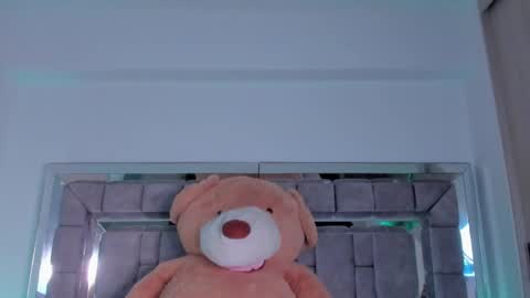 Gabriela Montes online show from 12.08.24