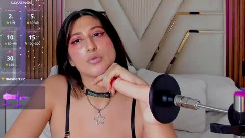 Snapshot of gabrielakassi chatting on 03.11.25 Gabriela Kassi online show from 03.11.25