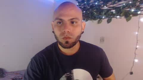 Snapshot of gabrielle_ramirez chatting on 10.13.25 Gabriel online show from 10.13.25