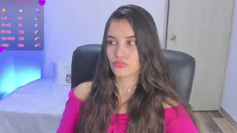 Snapshot of gaby_olsen chatting on 09.12.25 Gabriela online show from 09.12.25