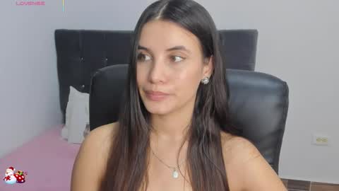 Snapshot of gaby_olsen chatting on 11.21.25 Gabriela online show from 11.21.25