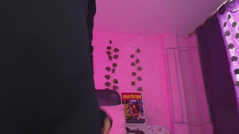 Snapshot of gaby_tailor_ chatting on 01.04.25 Gaby online show from 01.04.25