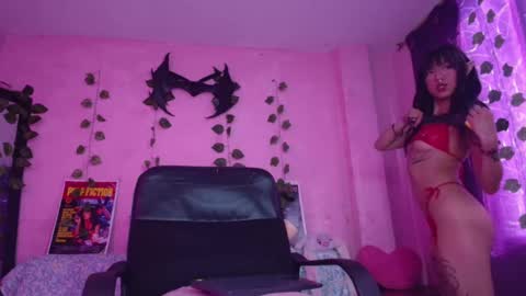 Snapshot of gaby_tailor_ chatting on 01.13.25 Gaby online show from 01.13.25