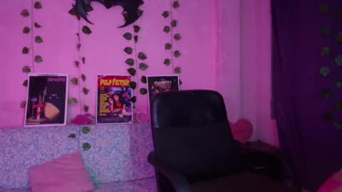 Snapshot of gaby_tailor_ chatting on 01.15.25 Gaby online show from 01.15.25