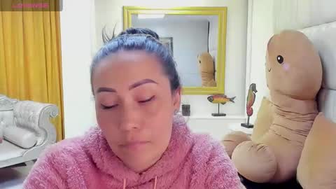 Snapshot of gaby_trent chatting on 01.30.25 gabriela online show from 01.30.25