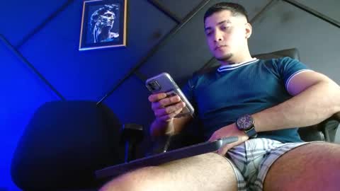 Gael Williams online show from 01.01.25