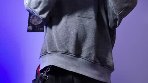 Snapshot of gaeloconner chatting on 01.05.25 Gael Conner online show from 01.05.25