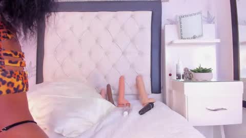  Gale  online show from 01.15.25