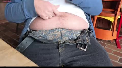 Stutzen online show from 03.31.26