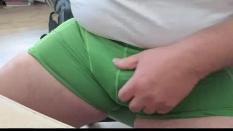 Stutzen online show from 04.22.26