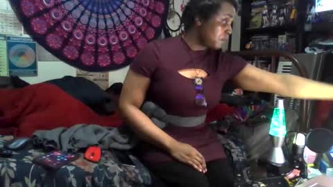 Gardenia online show from 11.19.25