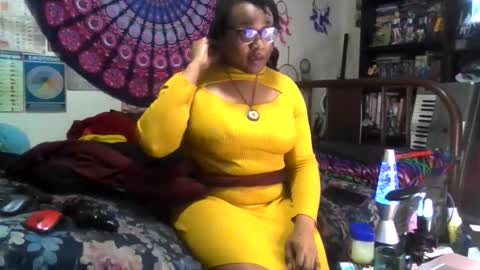 Gardenia online show from 11.21.25