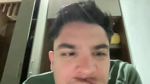 Snapshot of garypinepineapple chatting on 04.28.26 garypinepineapple online show from 04.28.26