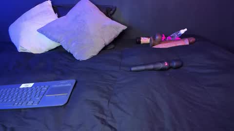 Snapshot of gasai_usagi_gh chatting on 09.25.25 Usagi online show from 09.25.25