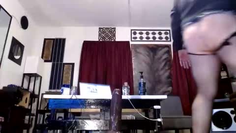 Snapshot of gatewaylaptop2019 chatting on 10.16.25 gatewaylaptop2019 online show from 10.16.25