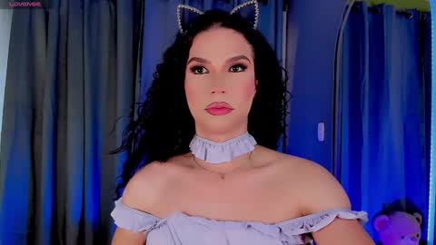 Snapshot of gatitavenecis1 chatting on 01.05.25 Vnecis Marn online show from 01.05.25