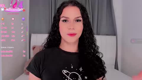 Snapshot of gatitavenecis1 chatting on 12.03.25 Vnecis Marn online show from 12.03.25