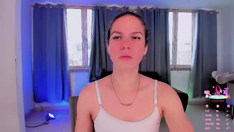 Vnecis Marn online show from 03.30.26