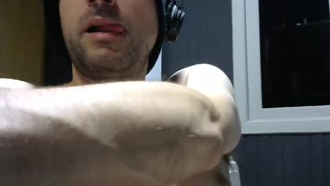 gauchors21 online show from 02.21.25