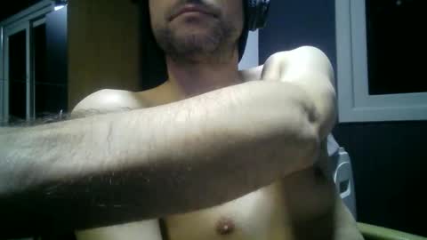 Snapshot of gauchors21 chatting on 04.10.26 gauchors21 online show from 04.10.26