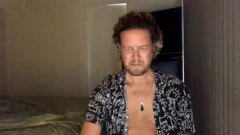 gcsurfer81 online show from 12.09.24