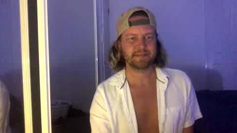 gcsurfer81 online show from 11.04.25