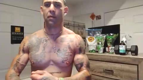 Zanecubano online show from 10.14.25