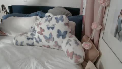 The Empress online show from 11.06.25