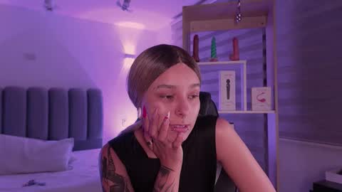 Gemma online show from 12.21.25