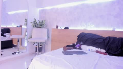 geminis muentes online show from 01.29.25