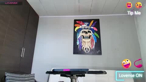 Snapshot of gendersonfit chatting on 01.18.25 gendersonfit online show from 01.18.25