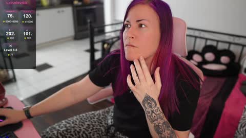 Genny Rock   and  online show from 02.02.25