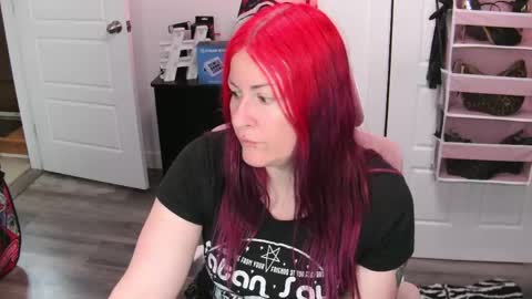 Snapshot of gennyrock chatting on 05.23.26 Genny Rock and online show from 05.23.26