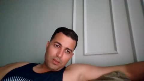 Snapshot of genteldevil chatting on 11.04.25 genteldevil online show from 11.04.25