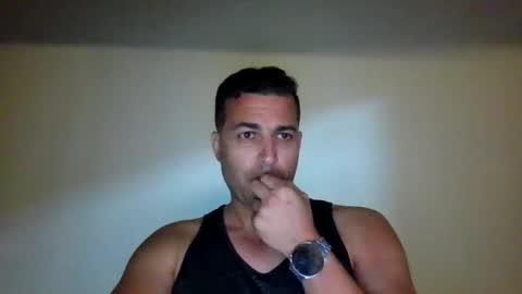 Snapshot of genteldevil chatting on 11.05.25 genteldevil online show from 11.05.25