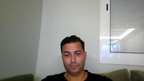 Snapshot of genteldevil chatting on 11.15.25 genteldevil online show from 11.15.25