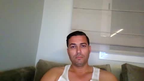 Snapshot of genteldevil chatting on 11.21.25 genteldevil online show from 11.21.25