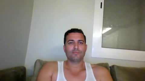 Snapshot of genteldevil chatting on 11.22.25 genteldevil online show from 11.22.25